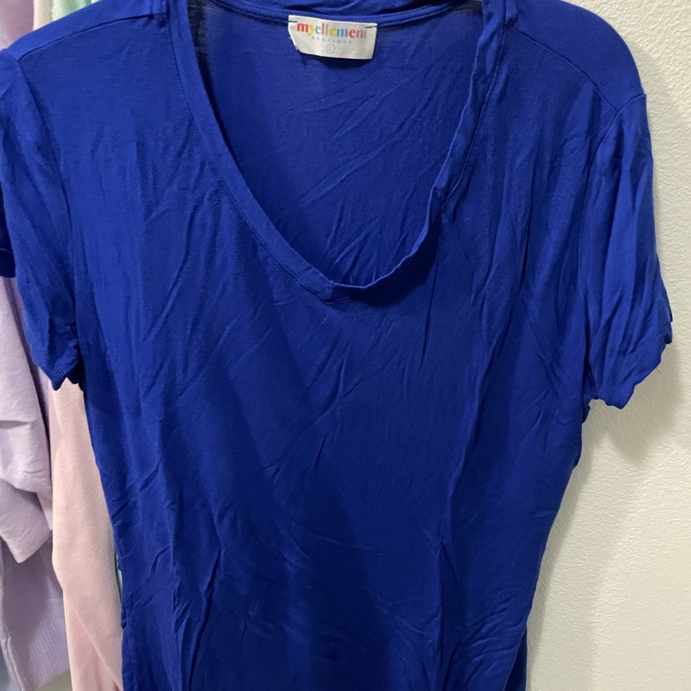 Women's Blue V-Neck Short Sleeve Tee
